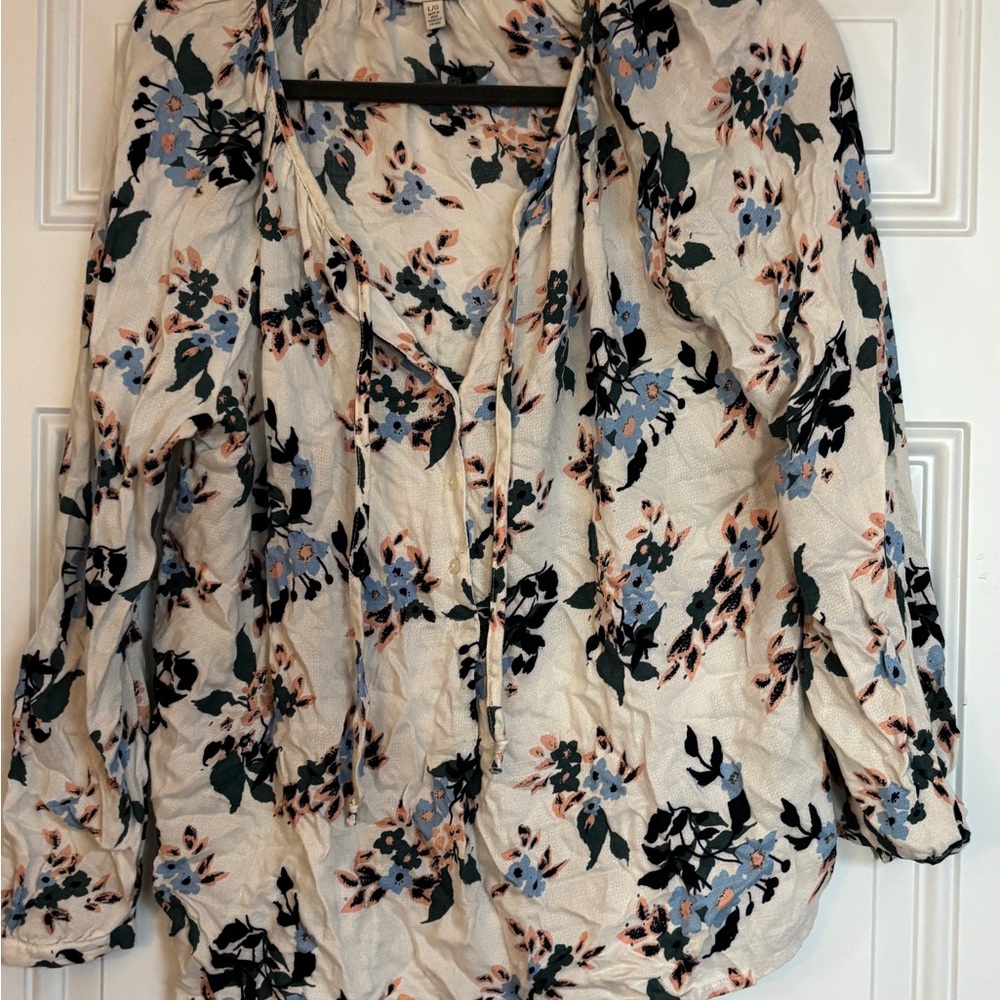 Lucky Brand Cream Floral V-Neck Blouse with Blue and Black Accents